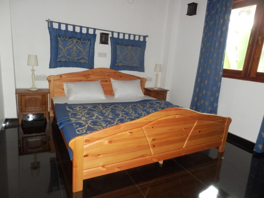 Ronny Cottage Negombo Chambre photo
