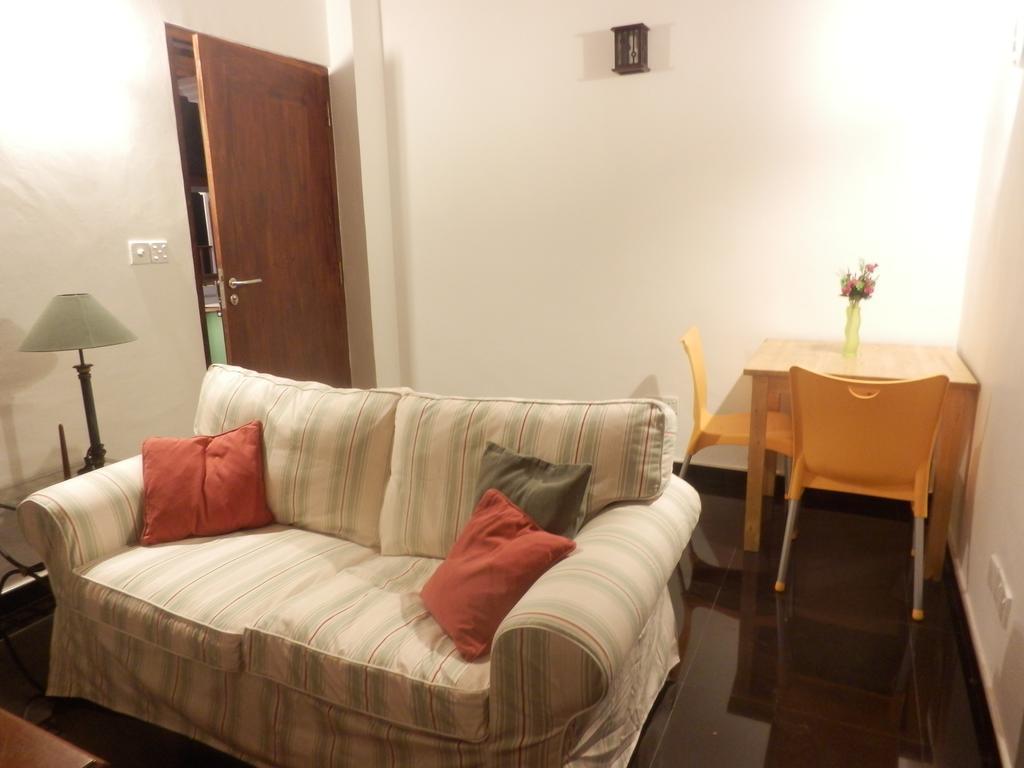 Ronny Cottage Negombo Chambre photo
